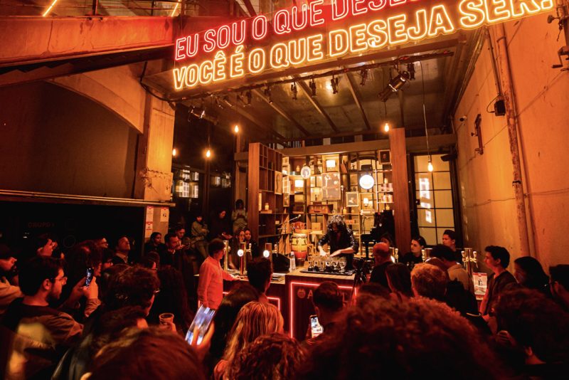 AMSTEL – Autorretrato