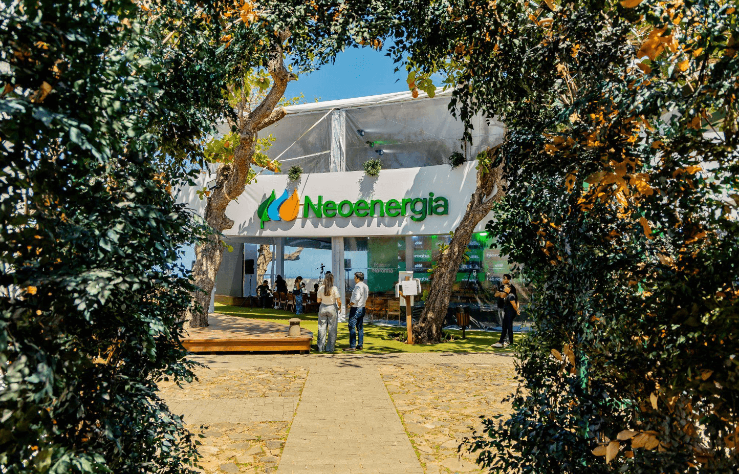 ATENAS.ag assina conceito e execução do lançamento do projeto Mais por Noronha, da Neoenergia, em Fernando de Noronha